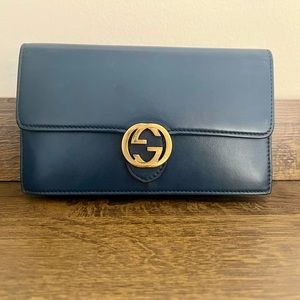 Gucci interlocking leather WOC
